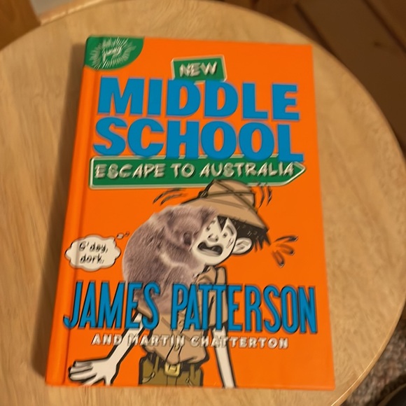 New To Middle School escape to Australia. Book James Patterson - Picture 5 of 5